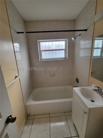 7015 NW 4th Ct 7017, Miami, FL 33150