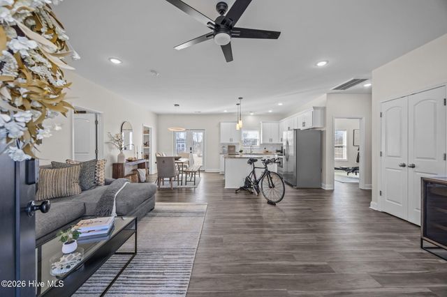 4724 Virginia Dare Drive, Washington, NC 27889