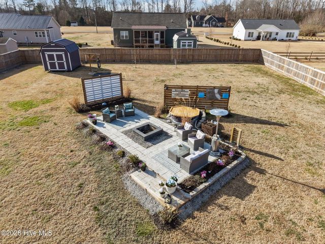 4724 Virginia Dare Drive, Washington, NC 27889