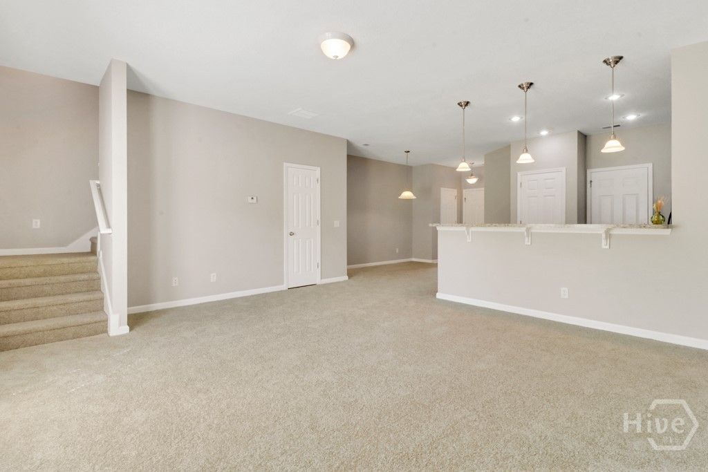 Image 17 of property listing at 65 Canyon Oak Loop, Richmond Hill, GA 31324