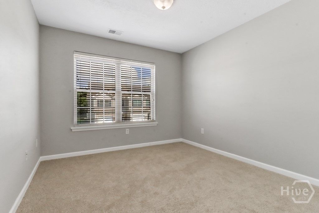 Image 33 of property listing at 65 Canyon Oak Loop, Richmond Hill, GA 31324