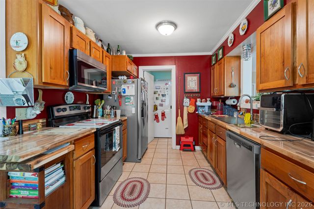 62521 E 252 Road, Grove, OK 74344