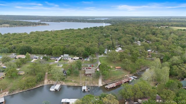62521 E 252 Road, Grove, OK 74344