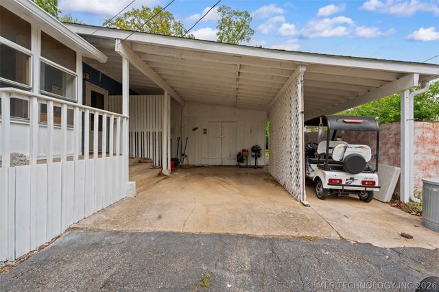 62521 E 252 Road, Grove, OK 74344
