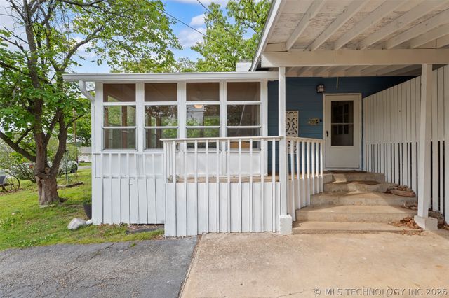 62521 E 252 Road, Grove, OK 74344
