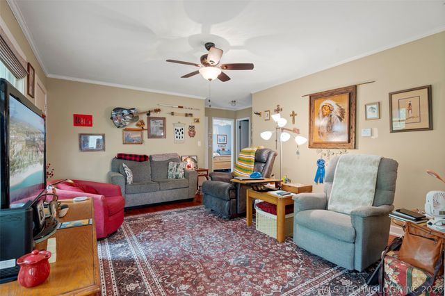 62521 E 252 Road, Grove, OK 74344