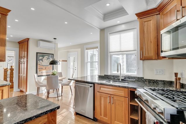 263 Highland Ave, Winchester, MA 01890