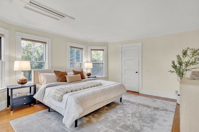 263 Highland Ave, Winchester, MA 01890