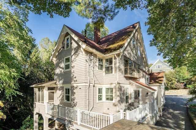 263 Highland Ave, Winchester, MA 01890