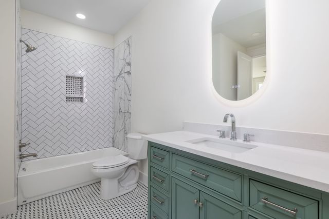 340B Peachtree St, Nashville, TN 37210