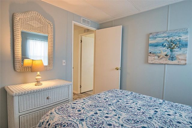 618 IGLESIA DRIVE, North Port, FL 34287