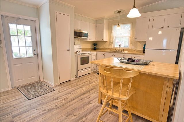 618 IGLESIA DRIVE, North Port, FL 34287