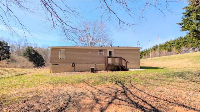1562 Grindle Bridge Road, Dahlonega, GA 30533