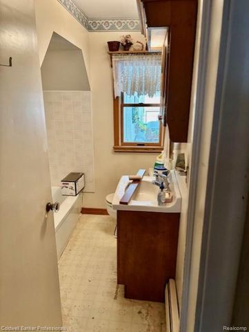 44103 Tyler Road, Van Buren, MI 48111