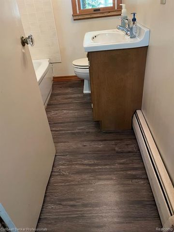 44103 Tyler Road, Van Buren, MI 48111