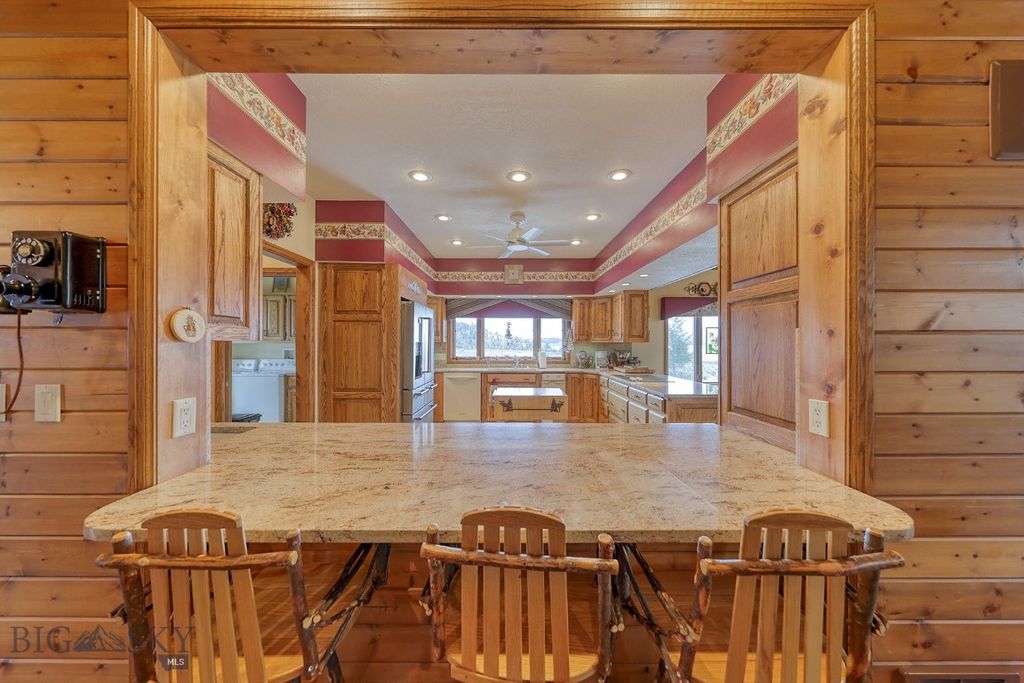 315 Lakeview Loop, West Yellowstone, MT 59758 photo 19