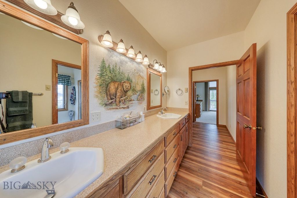 315 Lakeview Loop, West Yellowstone, MT 59758 photo 26