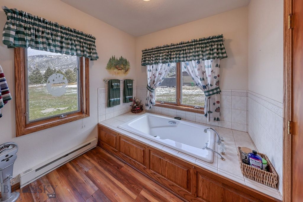 315 Lakeview Loop, West Yellowstone, MT 59758 photo 27