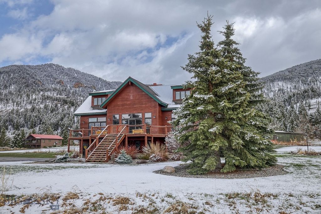 315 Lakeview Loop, West Yellowstone, MT 59758 photo 3