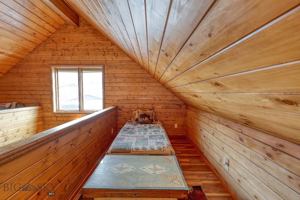 315 Lakeview Loop, West Yellowstone, MT 59758 photo 34
