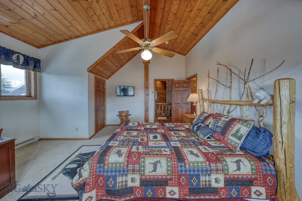 315 Lakeview Loop, West Yellowstone, MT 59758 photo 43