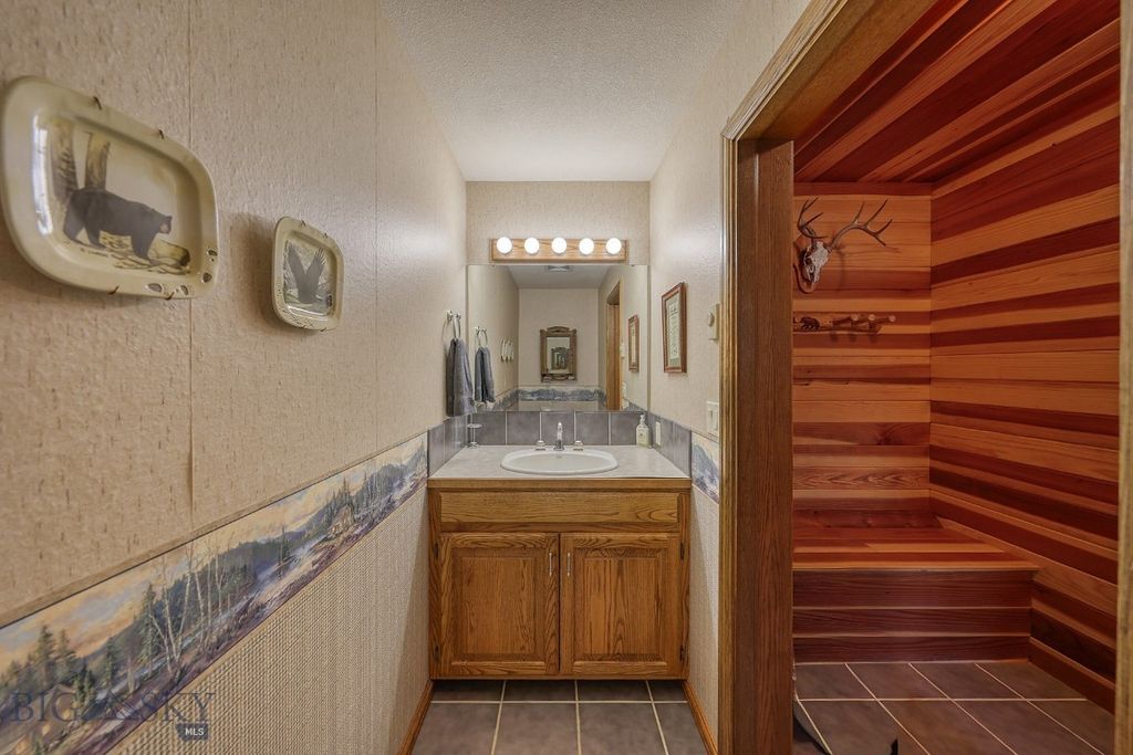 315 Lakeview Loop, West Yellowstone, MT 59758 photo 47