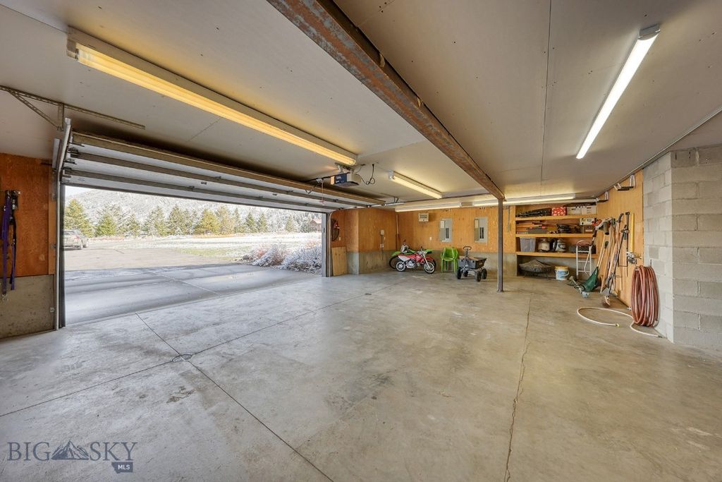 315 Lakeview Loop, West Yellowstone, MT 59758 photo 57