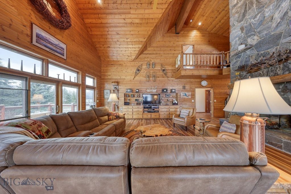 315 Lakeview Loop, West Yellowstone, MT 59758 photo 8