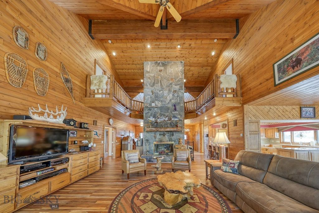 315 Lakeview Loop, West Yellowstone, MT 59758 photo 9