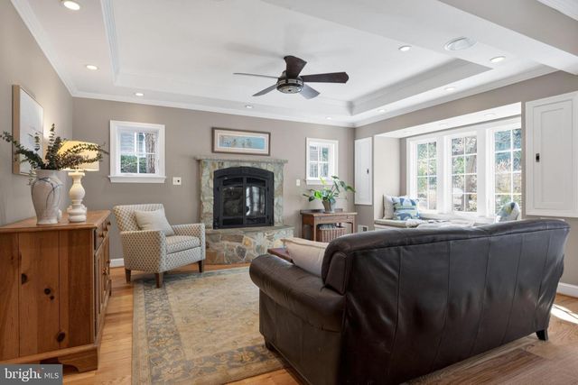 5934 16TH ST N, Arlington, VA 22205