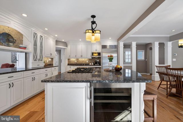 5934 16TH ST N, Arlington, VA 22205