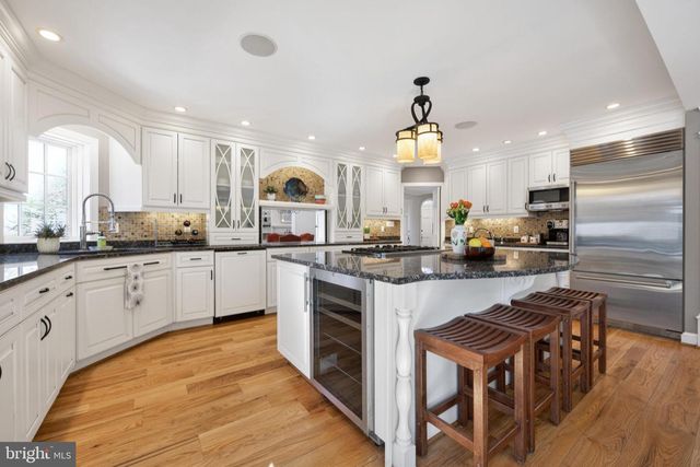 5934 16TH ST N, Arlington, VA 22205