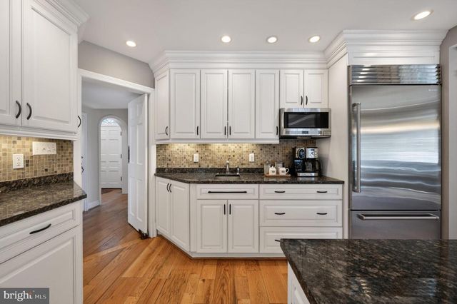 5934 16TH ST N, Arlington, VA 22205