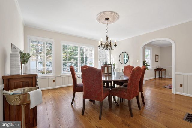 5934 16TH ST N, Arlington, VA 22205