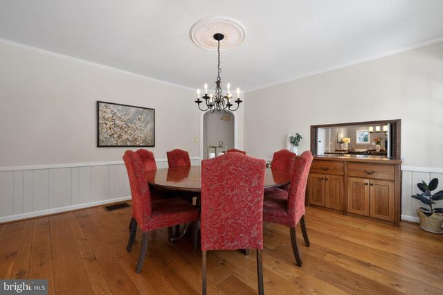 5934 16TH ST N, Arlington, VA 22205