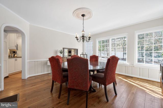 5934 16TH ST N, Arlington, VA 22205