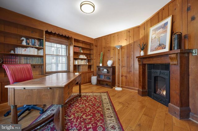 5934 16TH ST N, Arlington, VA 22205