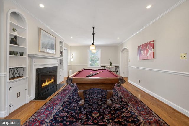 5934 16TH ST N, Arlington, VA 22205