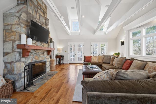 5934 16TH ST N, Arlington, VA 22205