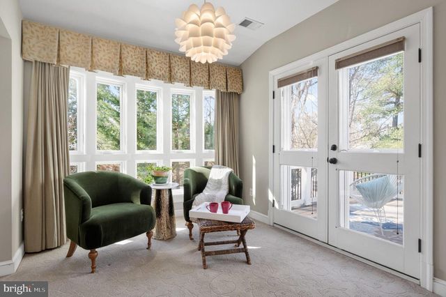 5934 16TH ST N, Arlington, VA 22205