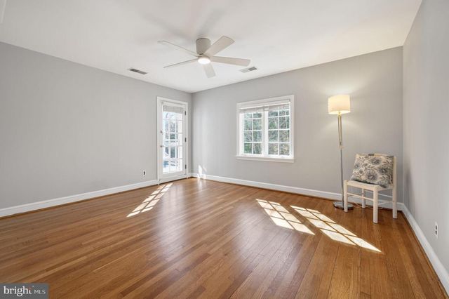 5934 16TH ST N, Arlington, VA 22205