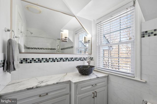 5934 16TH ST N, Arlington, VA 22205