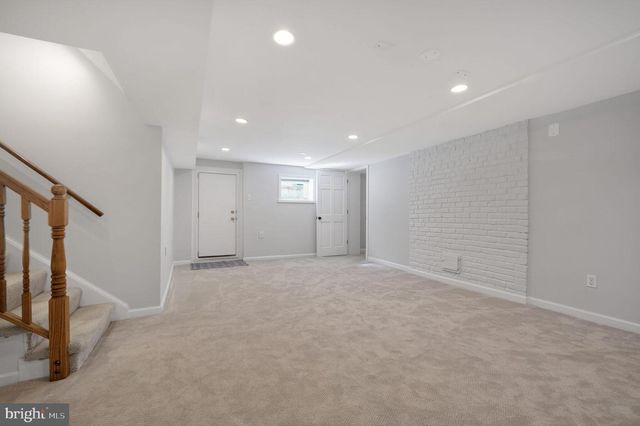 5934 16TH ST N, Arlington, VA 22205