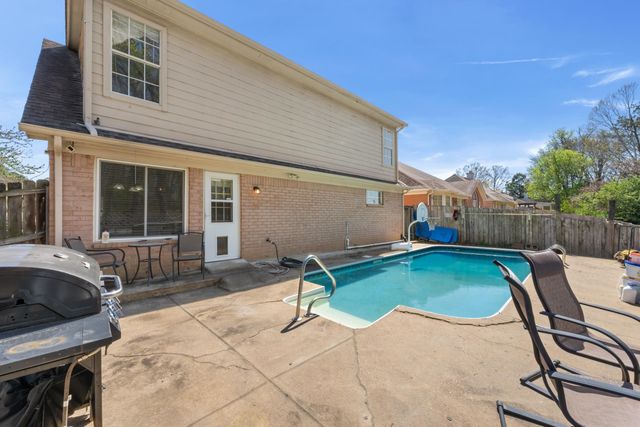 9912 WOODLAND BEND DR, Lakeland, TN 38002