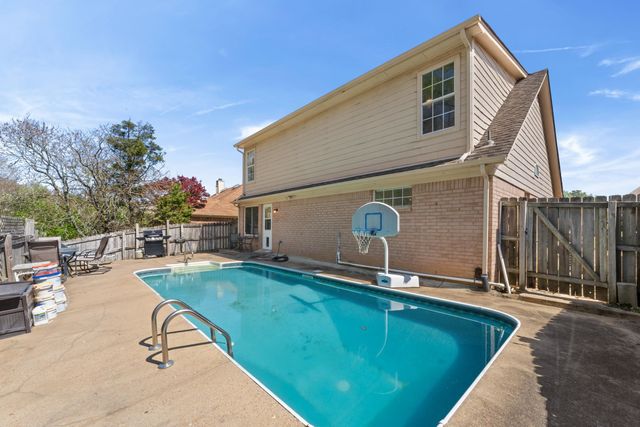 9912 WOODLAND BEND DR, Lakeland, TN 38002