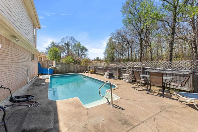 9912 WOODLAND BEND DR, Lakeland, TN 38002