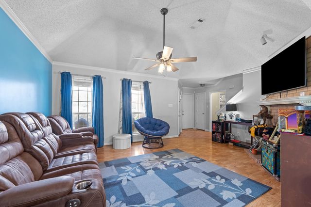 9912 WOODLAND BEND DR, Lakeland, TN 38002