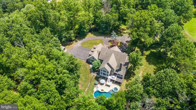 1433 SHANER DR, Pottstown, PA 19465