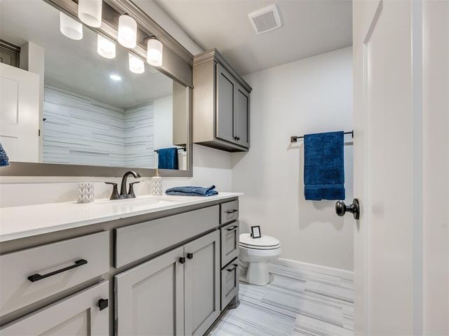 2915 Summit Hollow Circle, Norman, OK 73071