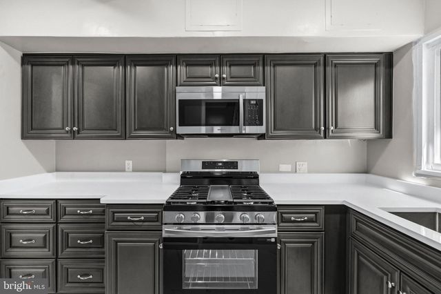 3721 LYONS LN, Alexandria, VA 22302